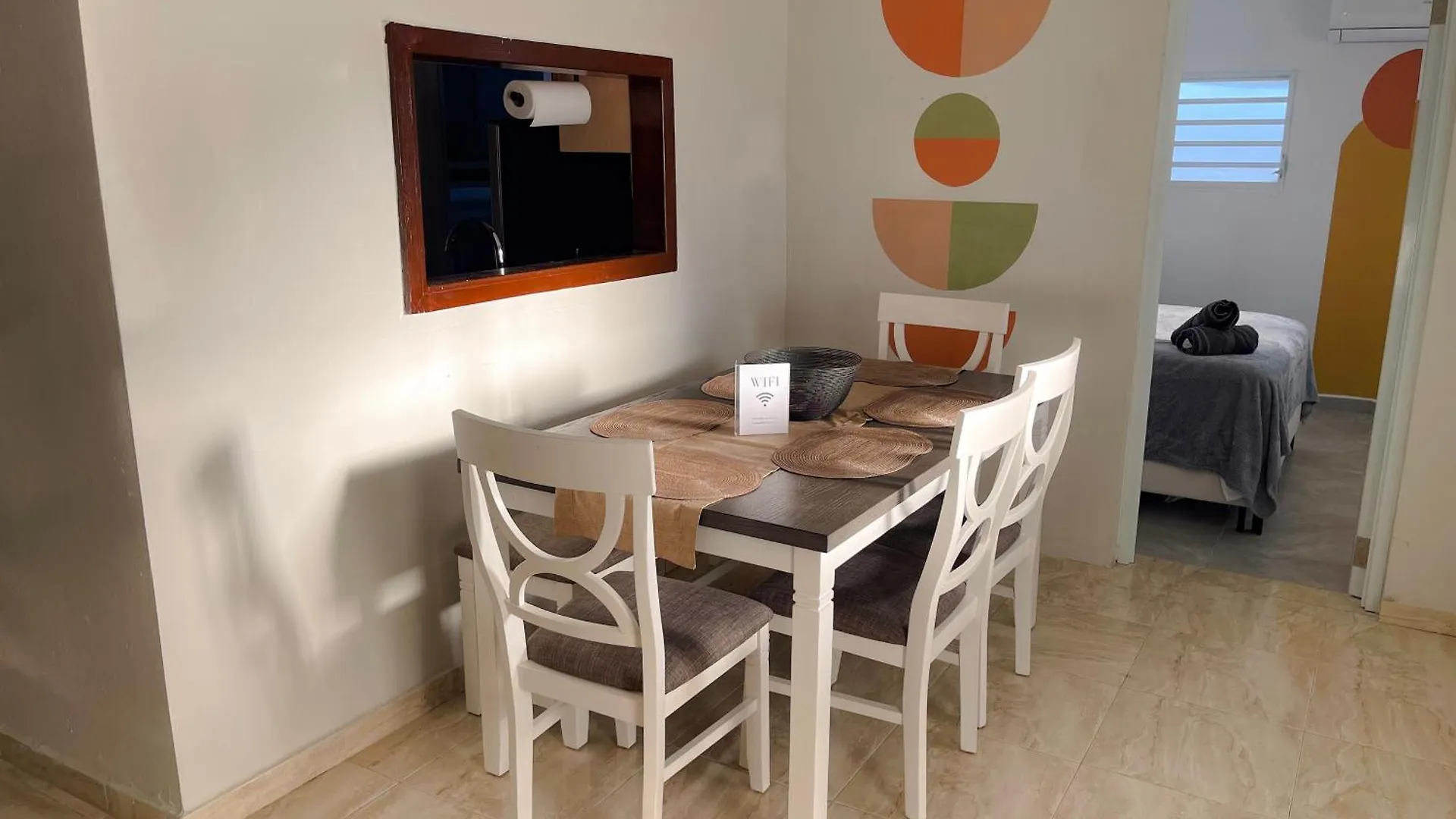 Large Group Stay For 15 Guests Near Beaches & Airport Carolina 0*,